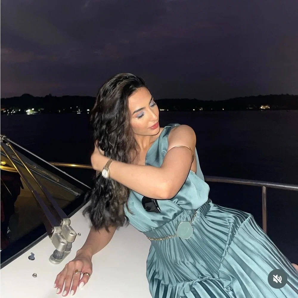 🆕(NWT) ZARA Bloggers Fav Pleated Midi Dress with Belt. XS. Color: Blue Steel - Picture 16 of 16